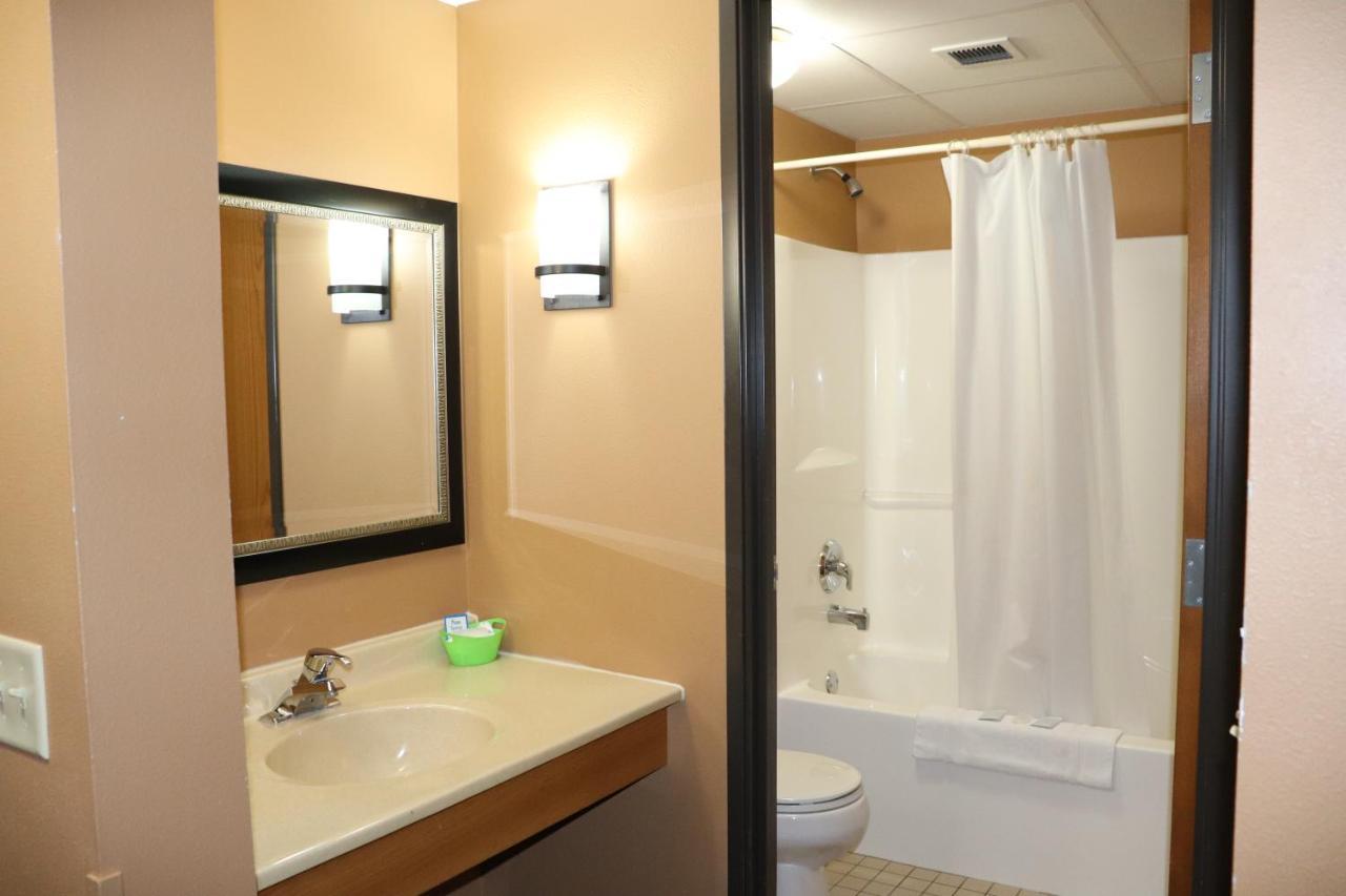 Prairie Inn Holmen La Crosse Area Luaran gambar